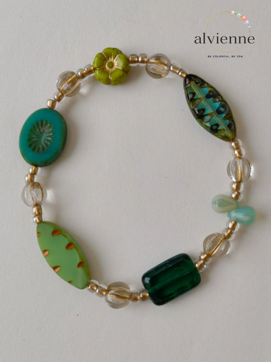 Forest Moss Vintage Glass Bracelet