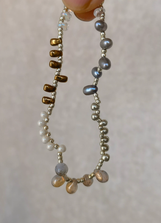 Metallic Gleam Elastic Bead Bracelet