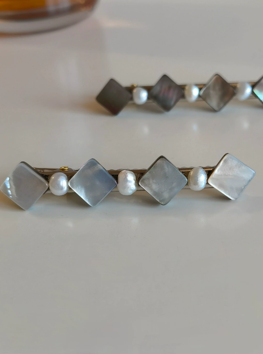 Pearl Tide Natural Shell Hair Clip